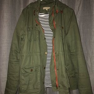 Anorak dark green lightweight jacket